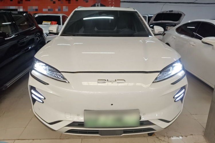 比亚迪 宋PLUS新能源 2023款 冠军版 EV 605KM 旗舰PLUS车身外观2