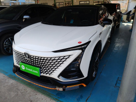 长安UNI-T 2022款 1.5T 运动版 尊贵型