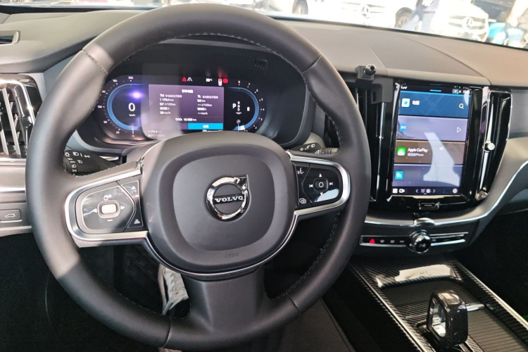沃尔沃XC60 2023款 B5 四驱智逸豪华版中控内饰12
