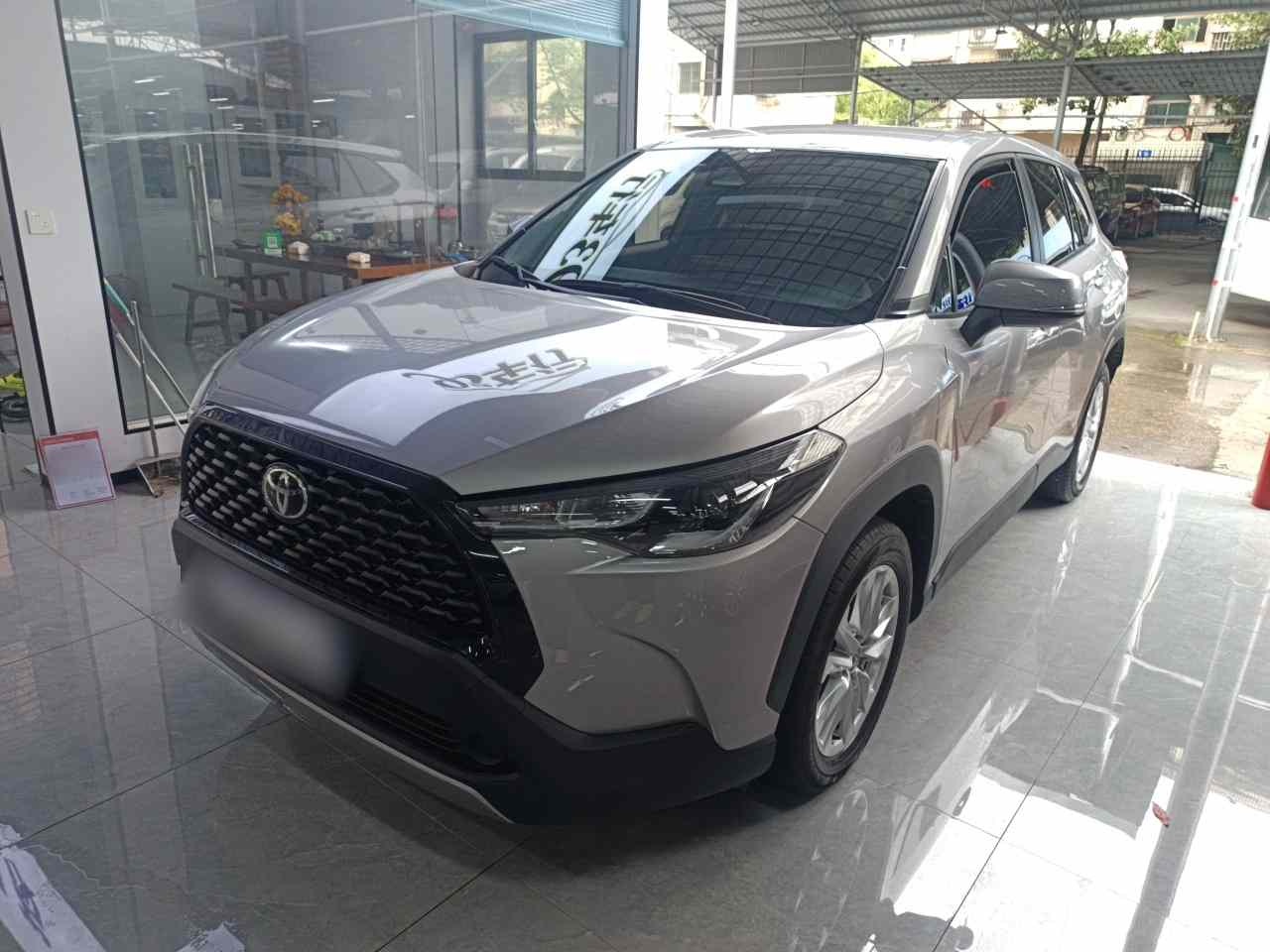 丰田 卡罗拉锐放 2024款 2.0L 先锋版(2)