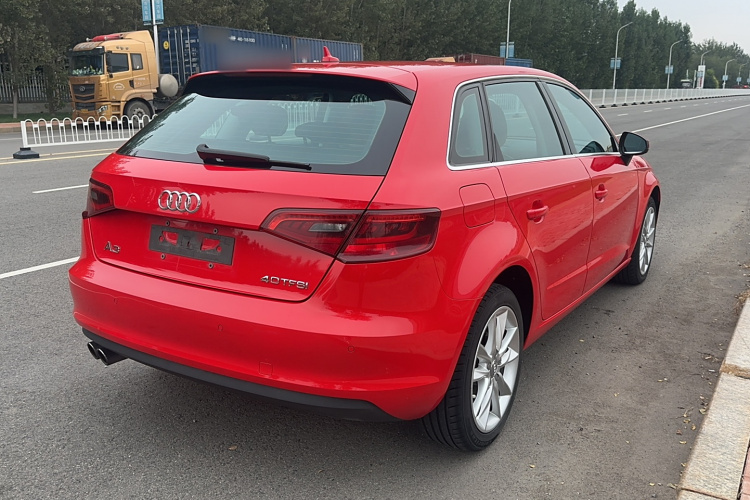 奥迪A3 2015款 Sportback 40 TFSI 自动舒适型车身外观6003