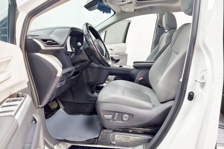 丰田 格瑞维亚 2024款 2.5L混动 舒适版中控内饰7006