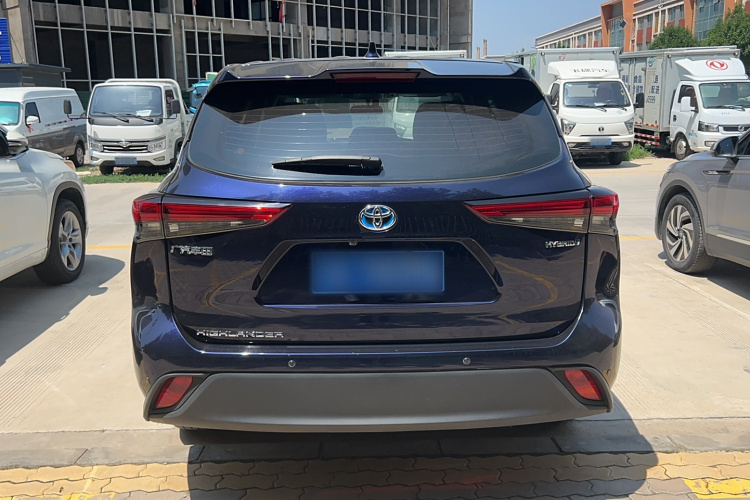 丰田 汉兰达 2022款 双擎 2.5L 两驱精英版 5座车身外观6004