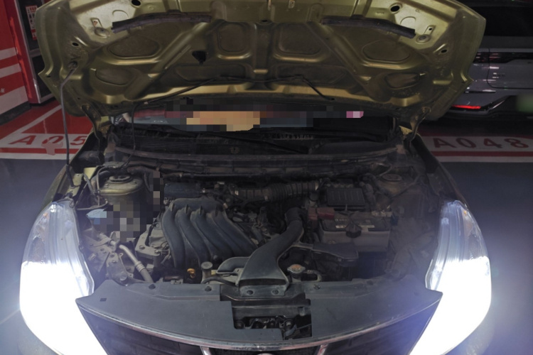 日产 骊威 2013款 劲锐 1.6XL CVT舒适版局部细节24