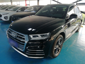 奥迪Q5L 2020款 40 TFSI 荣享时尚型