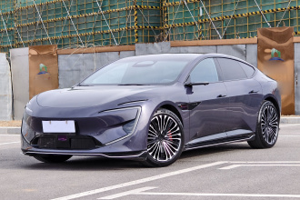 阿维塔12 2023款 700 三激光后驱奢享版