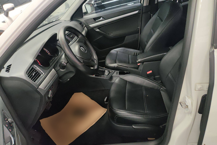 大众 朗逸 2017款 1.6L 自动风尚版中控内饰19