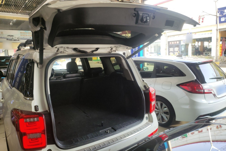 广汽传祺 传祺GS8 2017款 320T 四驱豪华智联版（七座）局部细节23