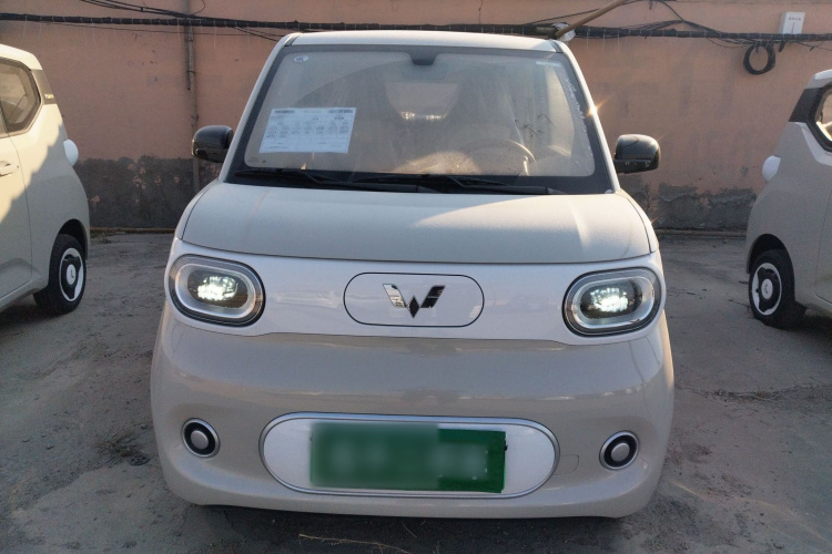 五菱汽车 宏光MINIEV 2024款 第三代 215km 青春版车身外观2