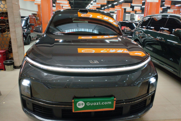 理想汽车 理想L9 2025款 Ultra 智能焕新版车身外观2