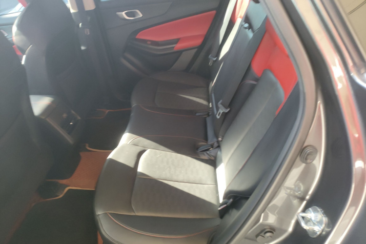 长安CS55PLUS 2022款 第二代 1.5T DCT尊贵型中控内饰21