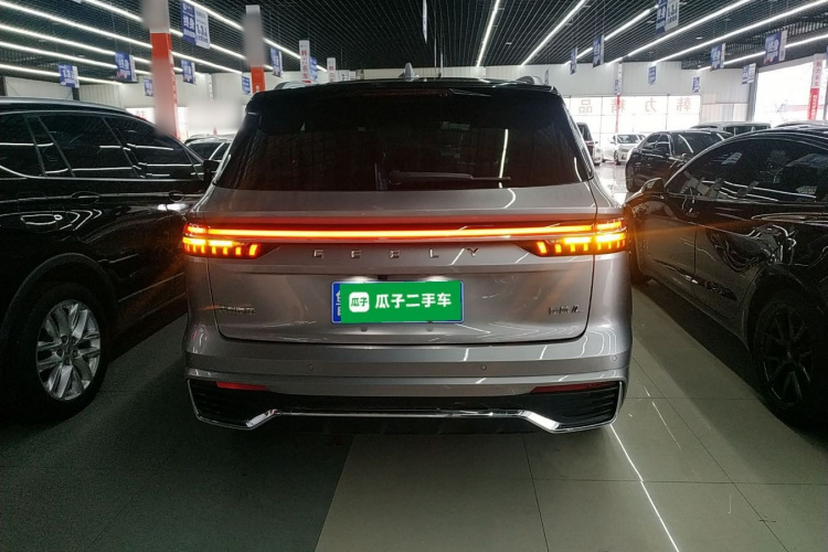 吉利汽车 星越L 2021款 2.0TD DCT EVO两驱旗舰型车身外观6
