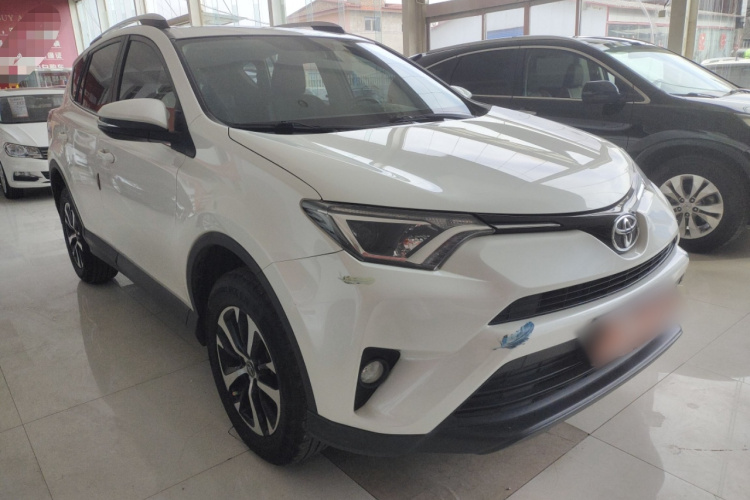 丰田 RAV4荣放 2019款 2.0L CVT两驱先锋版 国V车身外观3