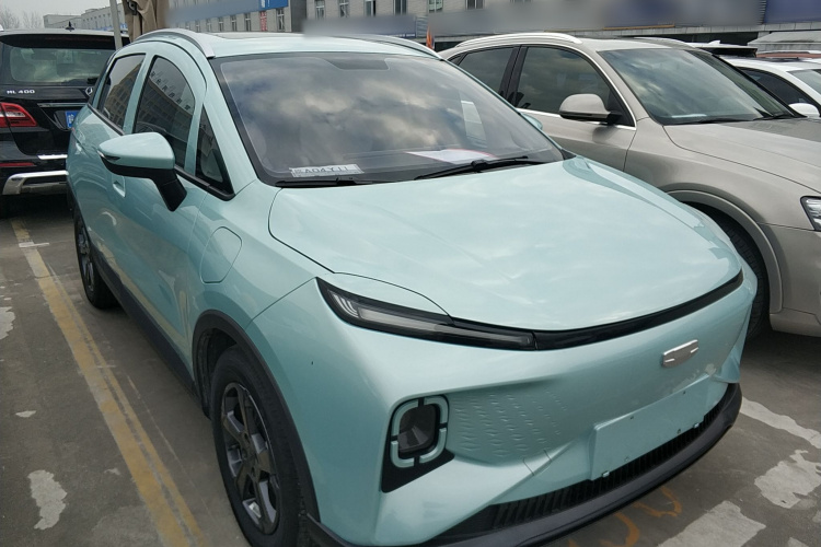 吉利几何E萤火虫 2024款 301km 星光车身外观3