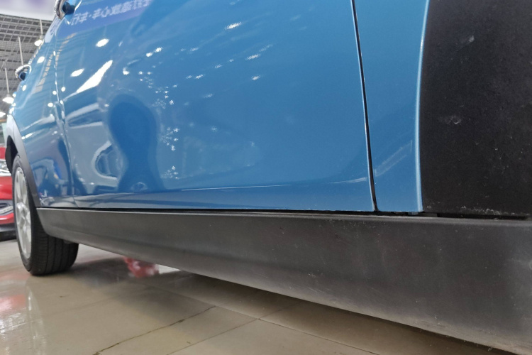 MINI 2015款 1.5T COOPER Fun 五门版机舱底盘29