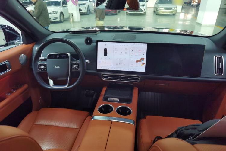 理想汽车 理想L7 2023款 Pro中控内饰12
