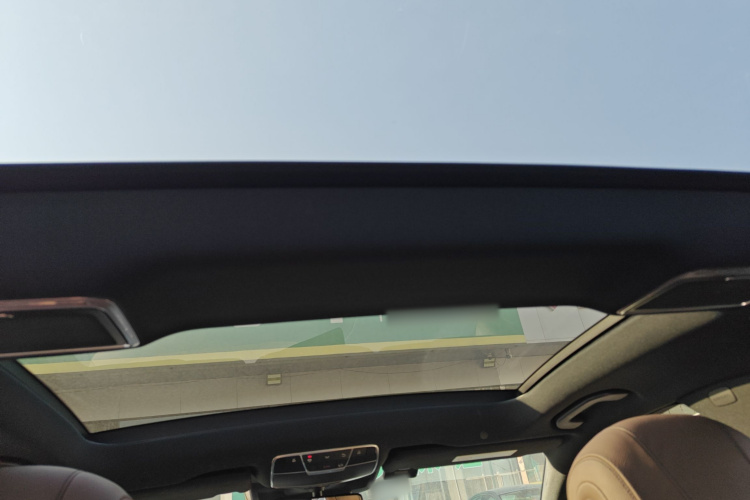 奔驰S级 2019款 S 320 L中控内饰22