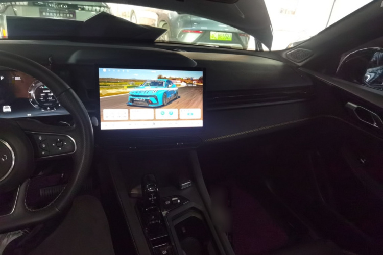 领克03 2023款 2.0TD DCT劲Plus中控内饰12