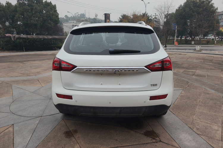 众泰T600 2016款 1.5T 手动旗舰型车身外观6