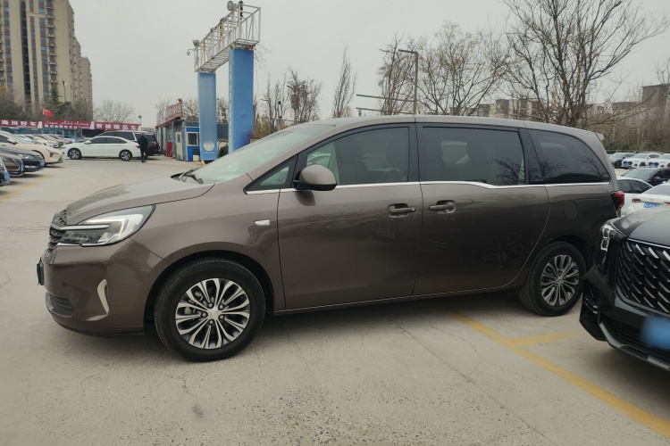 别克GL8 2022款 陆上公务舱 652T 舒适型车身外观6003