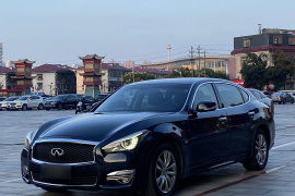 英菲尼迪Q70 2017款 Q70L 2.5L 精英版