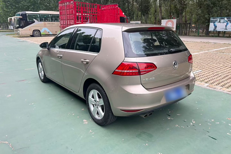 大众 高尔夫 2016款 230TSI 自动舒适型车身外观6003