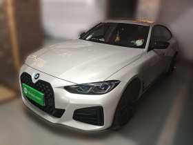 宝马4系 2022款 425i Gran Coupe M运动曜夜套装