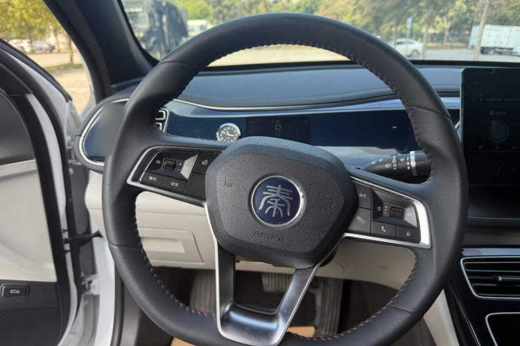 比亚迪 秦PLUS 2021款 DM-i 55KM 旗舰型中控内饰7007