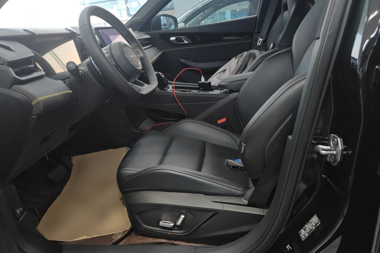 领克03 2023款 1.5TD DCT劲Plus中控内饰19