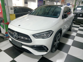 奔驰GLA 2022款 GLA 220 4MATIC
