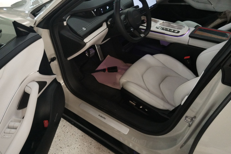 小米汽车 小米SU7 2024款 四驱超长续航高阶智驾Max版中控内饰7003