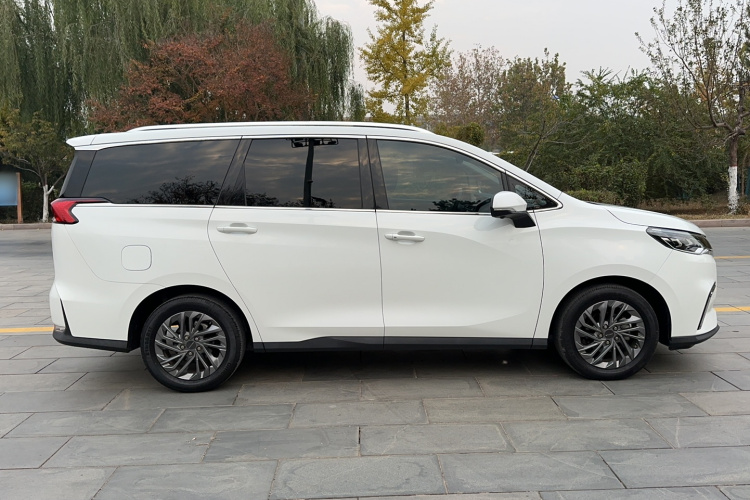 上汽大通MAXUS 大通G50 2020款 1.5T 自动豪华版车身外观6003