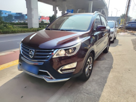 宝骏560 2015款 1.8L 手动豪华型