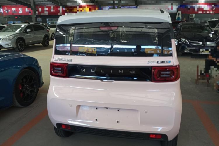 五菱汽车 宏光MINIEV 2022款 马卡龙时尚款 磷酸铁锂车身外观6