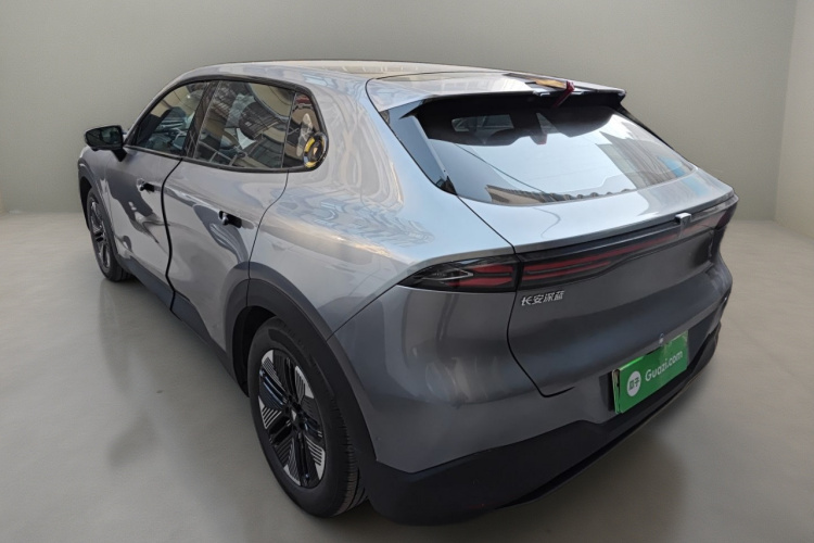 深蓝汽车 深蓝S05 2024款 510Max纯电版车身外观5