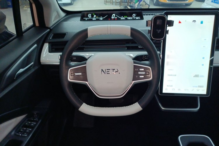 哪吒汽车 哪吒AYA 2023款 401 Lite局部细节13