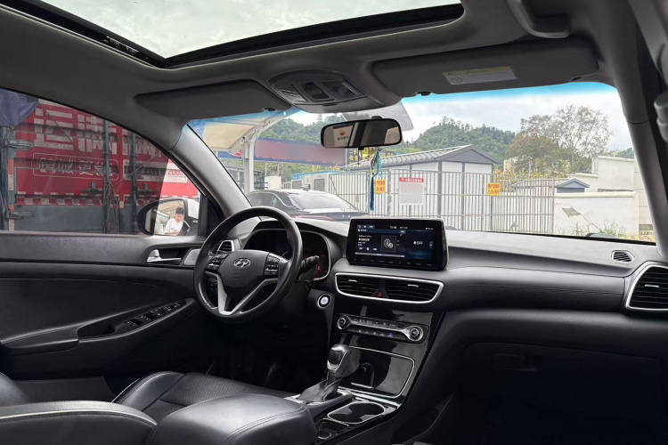 现代 途胜 2020款 280TGDi 两驱GLS时尚版 国VI中控内饰7001