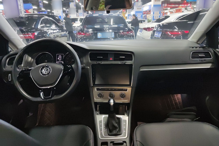大众 高尔夫 2016款 1.6L 自动舒适型中控内饰12