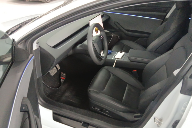 特斯拉 Model 3 2023款 后轮驱动版局部细节19