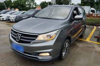 宝骏730 2019款 1.5T CVT时尚型 7座 国V