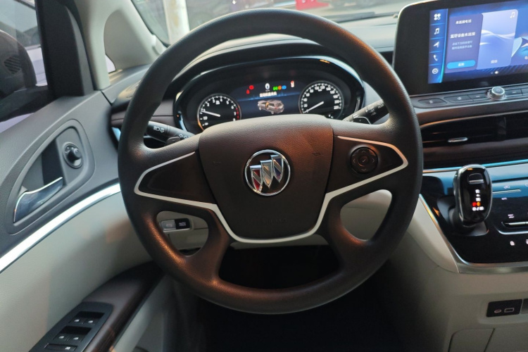 别克GL8 2023款 陆上公务舱 舒适型中控内饰13