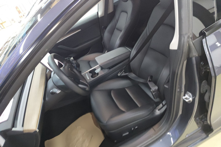 特斯拉 Model 3 2021款 标准续航后驱升级版局部细节19