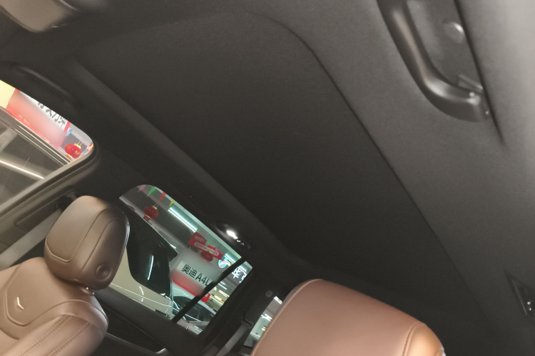 凯迪拉克XT6 2021款 2.0T 六座四驱豪华型中控内饰22