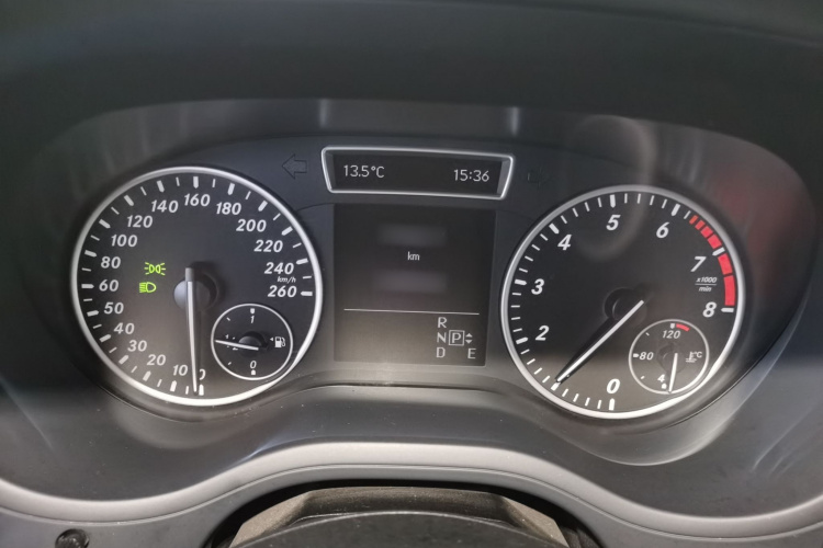 奔驰B级 2012款 B 180局部细节14