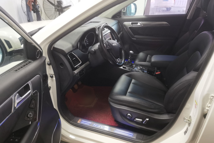 哈弗H6 Coupe 2015款 蓝标 2.0T 手动两驱精英型中控内饰20