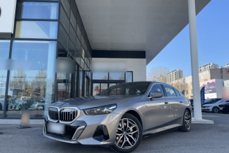 宝马i5 2024款 eDrive 35L M运动套装