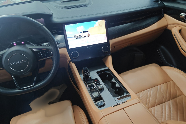 领克09 2021款 2.0T Ultra 六座局部细节16