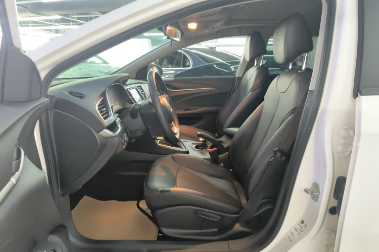 别克 英朗 2021款 改款 1.3T 自动轻混动精英型局部细节19