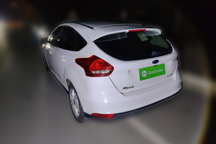 福特 福克斯 2017款 两厢 1.6L 手动舒适型智行版车身外观5