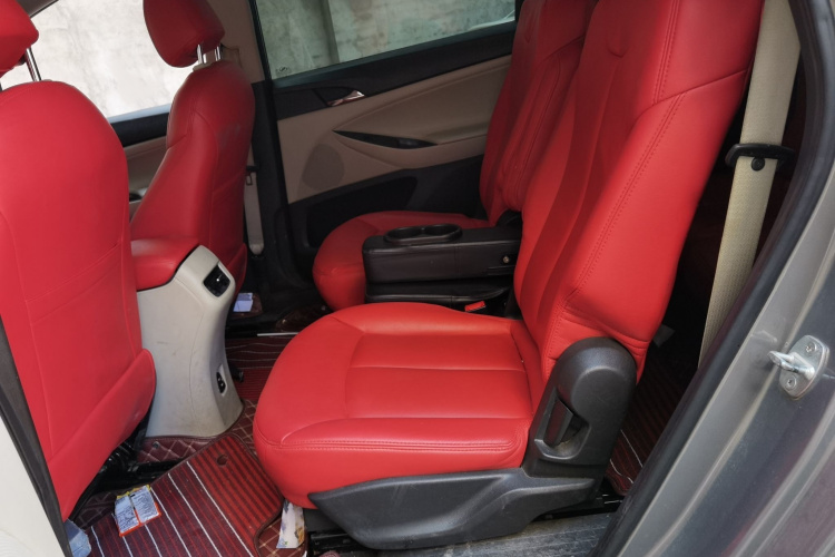 别克GL6 2019款 18T 6座精英型 国VI中控内饰7004